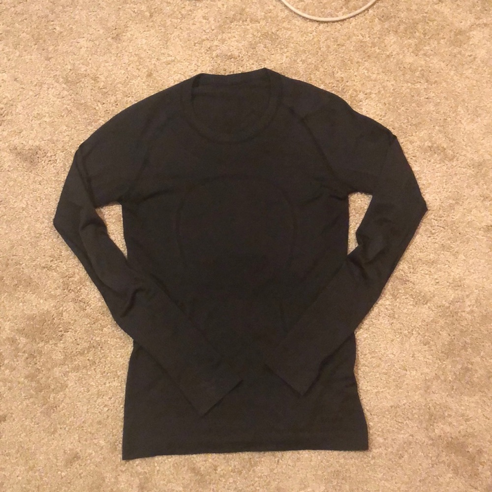 NWOT swiftly tech long sleeve black 6